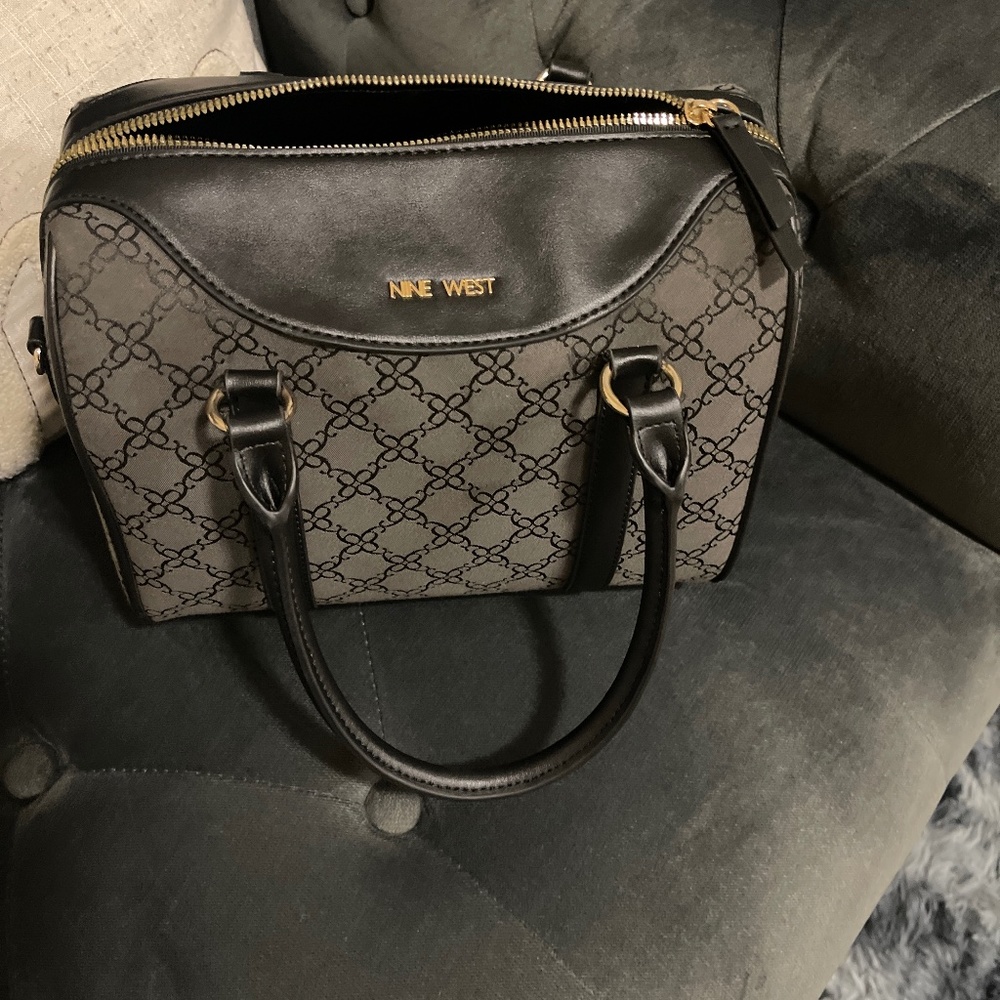 Hand bag
